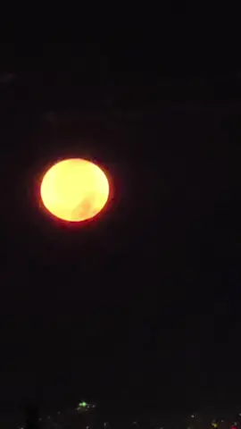 Kanlı ay tutulmasını yakaladık 🌕 #kanlıay #7eylul2025 #kanlıaytutulması #ankara