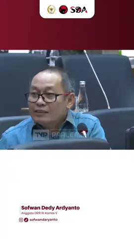 Anggota Baleg DPR RI dari Fraksi PDI Perjuangan Sofwan Dedy Ardyanto, berharap RUU Komoditas Strategis bisa membangkitkan industri tembakau Indonesia di masa depan. Ia menilai, kondisi industri tembakau Indonesia saat ini lemah dan tidak lagi berpihak kepada petani tembakau. Hal ini tidak lepas dari sikap pemerintah yang mengesahkan Framework Convention on Tobacco Control (FCTC) yang berdampak pada situasi industri hasil tembakau dalam negeri. #tembakau #pdip #jccnetwork 
