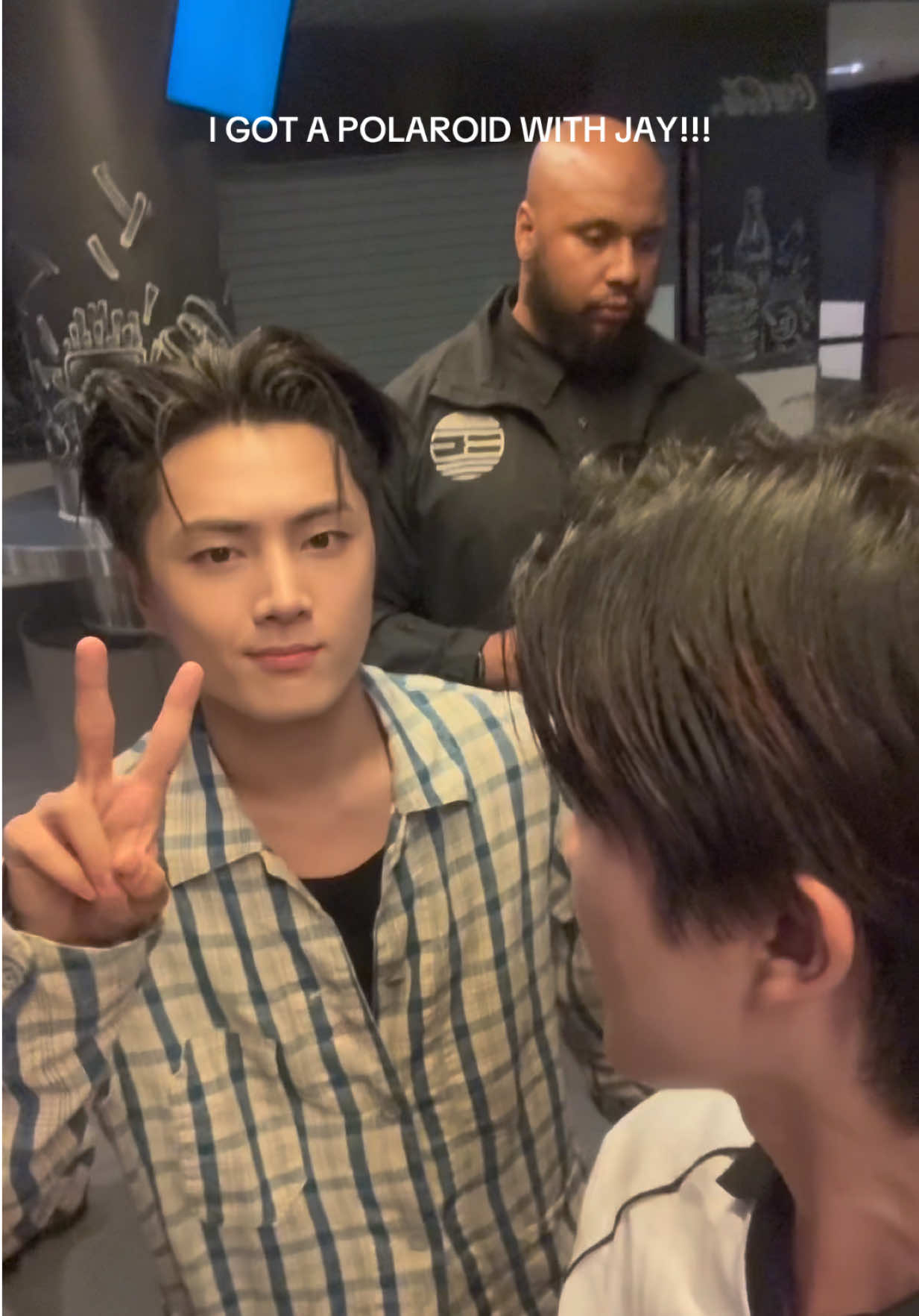 The way the polaroid took so long but he still waited 🥺 THANK YOU  Jay! Polaroid reveal soon! @enhypen #enhypenberlin 