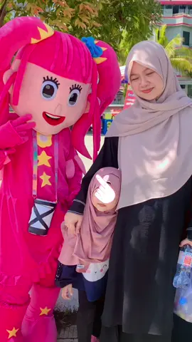 Part 2 ketemu badut di #cfd #pantaimanakarramamuju #fyp 