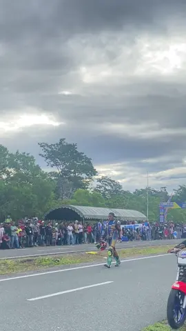 Helmikeka batu api🔥🔥🔥👏👏👏 #balapmalukutenggara #keiisland🌴🏖️ 