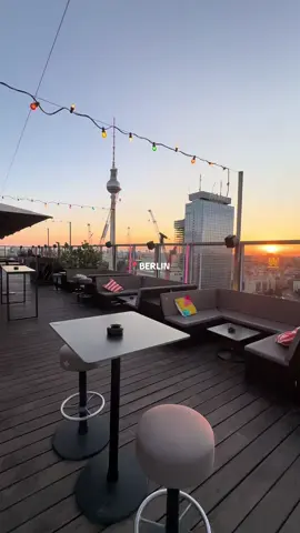 📍WEEKEND CLUB BERLIN  #rooftop #weekend #berlin 