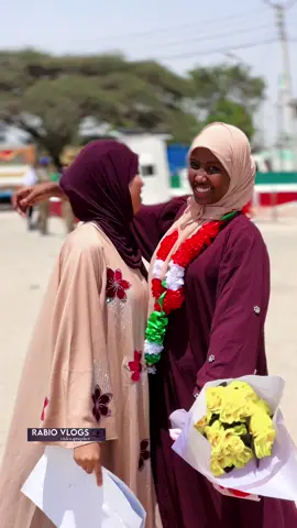 XidigTa Hodan iyo uuka oo kuzo dhawayzey hargaisa #rabio_vallogs #somalitiktok #hargeisa #somalia #hargeisa 