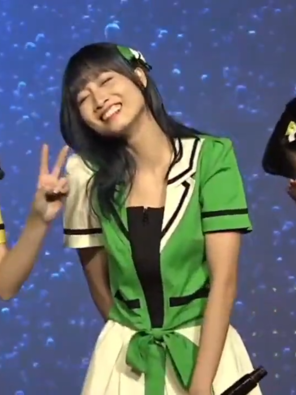 Dan terjadi lagiii, cara meminum hari ini, wkwkk #Muthejkt48 #Mumuchang 