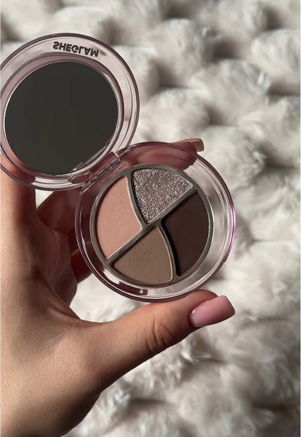 rockstar eye makeup 🎸✨ using daydreamer mini palette - ‘bubble dreams’ from @SHEGLAM  #sheglamdaydreamer #sheglameyeshadow #sheglameyeshadowquad #SHEGLAM #fyp 