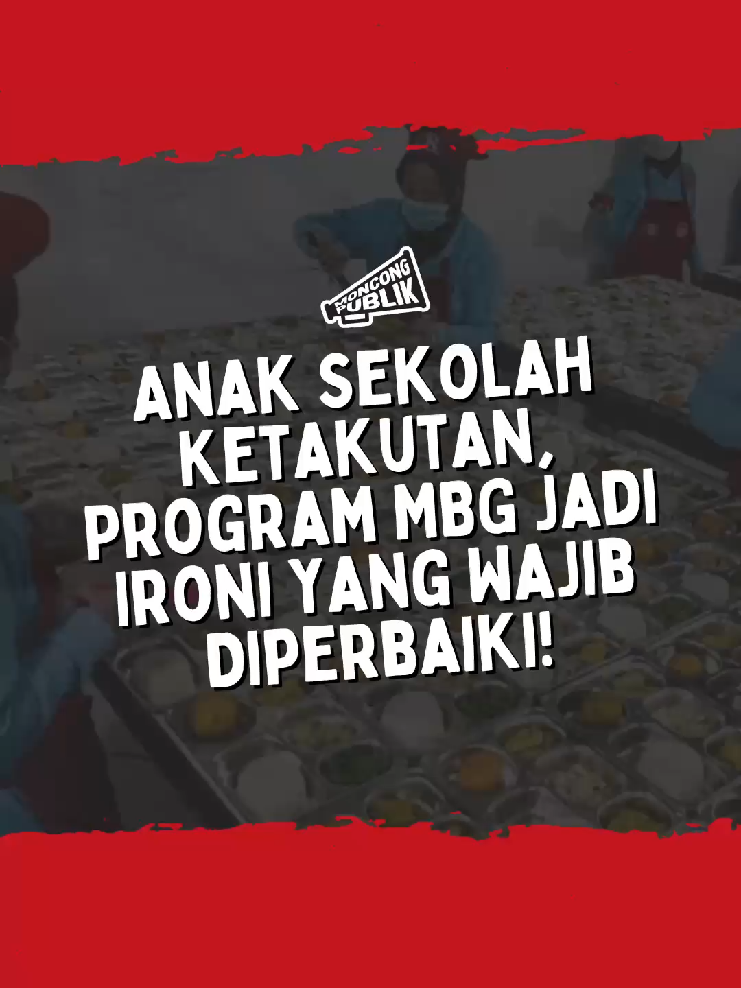 Program Makan Bergizi Gratis (MBG) yang digadang-gadang untuk menyehatkan anak sekolah justru berubah jadi program yang menakutkan. Bukannya menunggu makan siang dengan gembira, anak-anak justru dihantui rasa takut, takut keracunan, takut menu basi, takut nyawa melayang gara-gara kelalaian.  Padahal anggaran yang digelontorkan untuk program ini tidak main-main, sebesar Rp335 triliun, sampai harus mengorbankan anggaran pendidikan. Tapi hasilnya? Nol besar. Menu ala kadarnya, kualitas amburadul dan jauh dari standar program yang katanya demi masa depan bangsa.   Program ini bukan mencerdaskan kehidupan bangsa, tapi justru mengancam kesehatan generasi penerus. #moncongpublik #pdiperjuangan #fraksipdiperjuangan #makanbergizigratis #mbg #viral #keracunan #makangratis