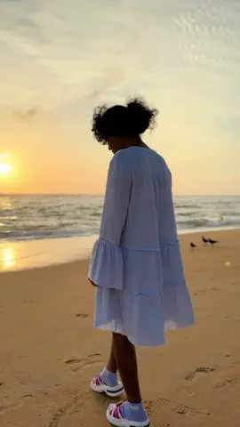මං ආසම නිහඩ තැනට , තනිකමට ✨♾️🧿🤍🌊 ඉතිං මුහුදත් ඒ වගේම තැනක් #tiktokviraltrending #onemillionaudition #viralvideo #typシ゚viral #සංචරණී🍃💚 #mariyas_journey🛣️ #trnding #travel #curlyhair👩🏻‍🦱 #beach🌊 