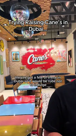 Let’s hit 10k and I’ll drink a litre of Cane’s sauce… #fyp #viral #dubai #raisingcaneschickenfingers #rasingcanes 
