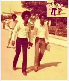 dhalinyaro u socda waxbarasho iyo afaafka hore ee jamacada lafoole sanadkii 1980kii #muqdiaho #somalia #somalitiktok #fyp #lafoole 