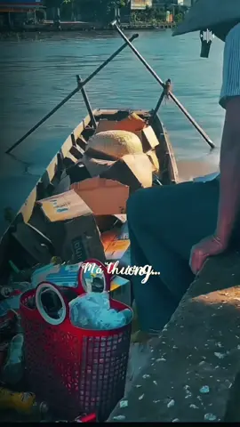 Má thương là thương con hoài, dẫu sao thì má vẫn thương #nhachay #lyricsvideo #fyp #xuhuongtiktok #triinnhchiien 