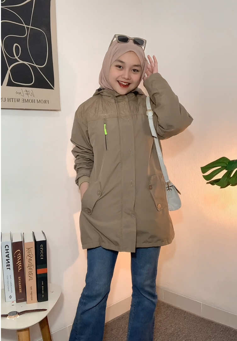 @Elzanteri Apparel Jaket modis dan stylish kayak gini kan yang kalian cari??😍 Dijamin makin pede deh kalo pake jaket ini!🤩 #elzanteriapparel #Rekomendasijaket #outfitideas #fyp #rekomendasioutfit 