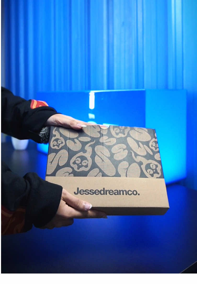 Unboxing Longsleeve Volca dlu nih 👀 #promoguncang99 #gajiansale #longsleeve #oversizedshirt #jessedream 