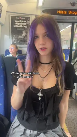 The 1009th time we’ve done this video 😇  @Leah⁴² #longdistance #gbg #sthlm #sweden #skibidi 