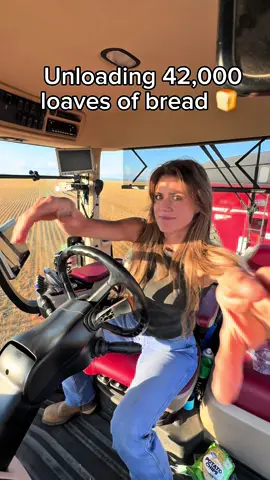 She’s taking making a sandwich to a whole new level 🤣 #funny #farming #comedy 