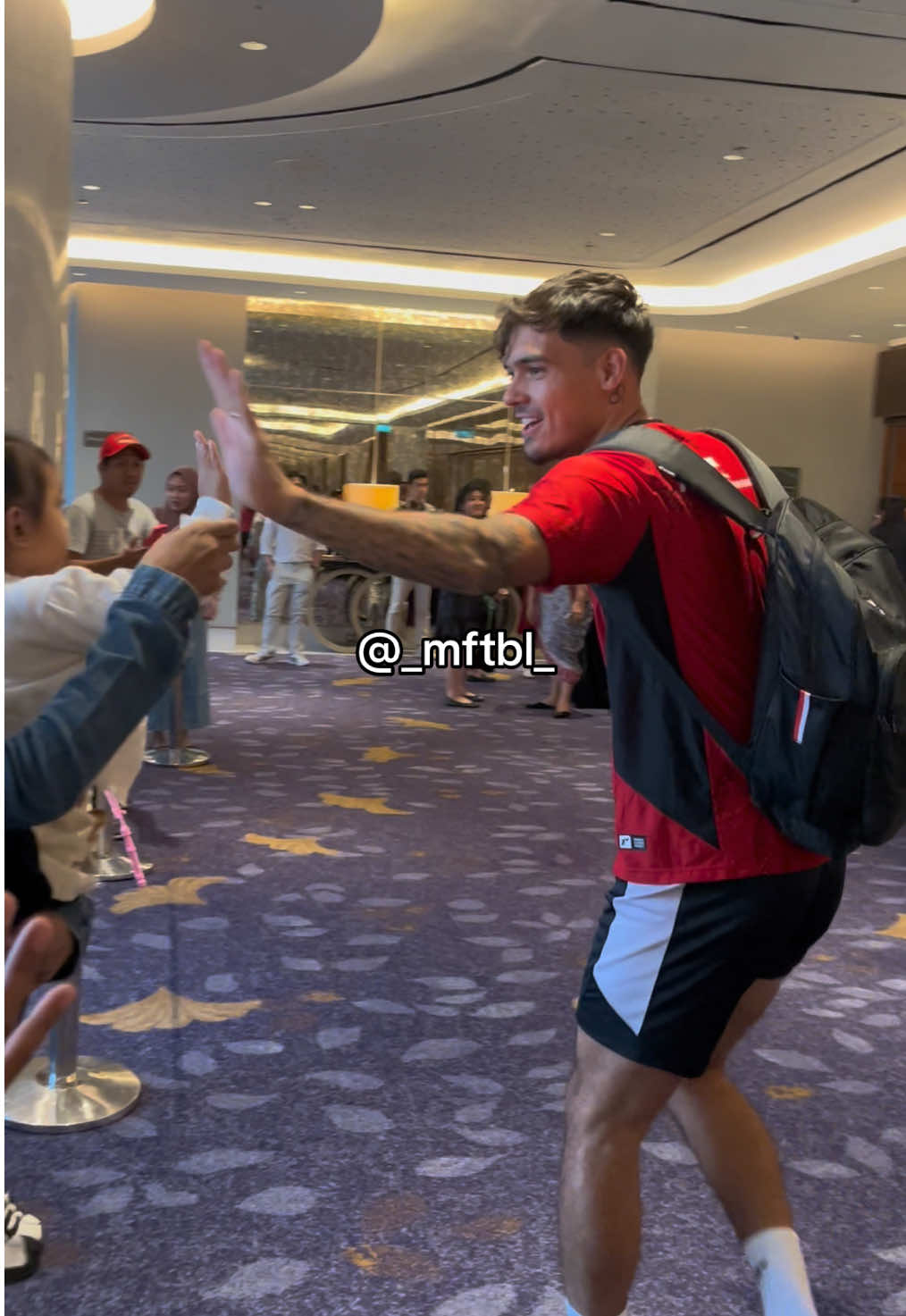 Keberangkatan official training sblm lawan Lebanon #timnasindonesia #surabaya #indonesia #kitagaruda #timnas 