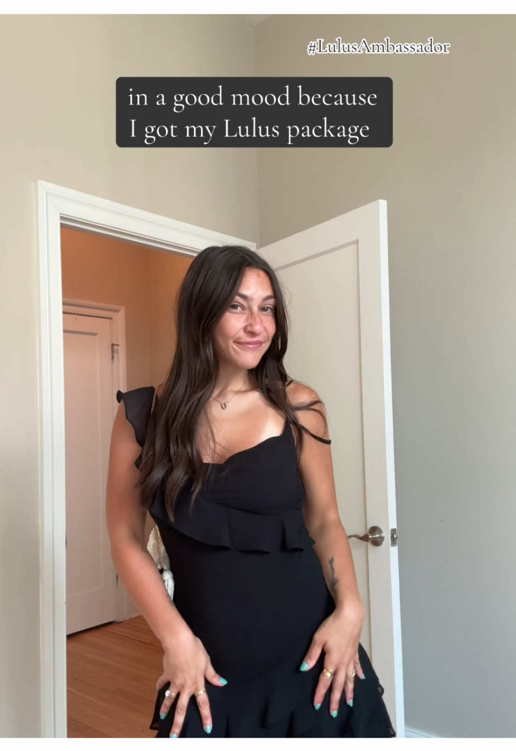 love getting a @Lulus package 🫶🏻🤩 #lulusambassador #lovelulus #lulus #falloutfits #falloutfitinspo 