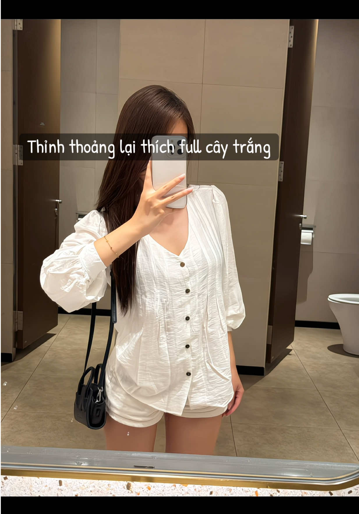 Mặc trắng lúc nào cũng nổi ✅✨ #kimeehouse #aokieu #aosomi #thoitrang #outfit 