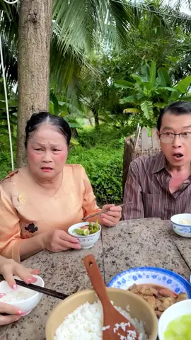 Coi mắt xong nhà trai bỏ chạy #haivui #haihuoc #tiktokgiaitri #haikich #