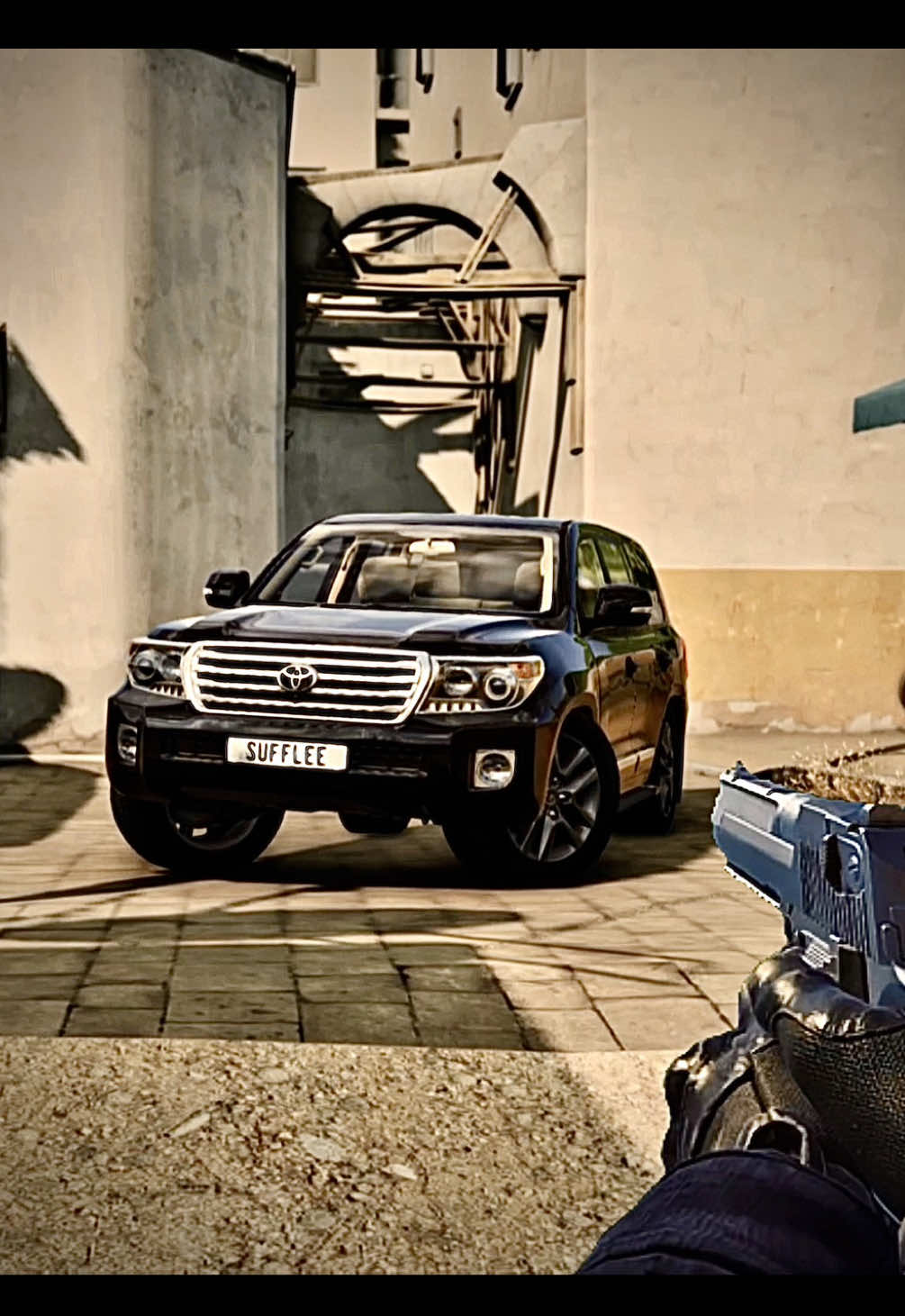 🧁 Все моды в моем ТГК | Игра: BeamNG drive | Игры — это форма развлечения и взаимодействия, которая охватывает как традиционные настольные, так и современные видеоигры. Они развивают внимание, реакцию, стратегическое мышление и воображение. Видеоигры стали частью массовой культуры, объединяя миллионы игроков по всему миру. Онлайн-игры создают сообщества и соревнования, а одиночные проекты позволяют глубже погрузиться в сюжет и мир, где игрок сам становится героем.  IShowSpeed, настоящее имя Даррен Уоткинс младший, — американский стример и ютубер, ставший известным благодаря ярким эмоциям, экспрессивному стилю и непредсказуемым реакциям. Он начал карьеру в 2016 году, но по-настоящему прославился в 2020–2021 годах, когда его трансляции набрали миллионы просмотров. Speed известен любовью к футболу, фанатом Криштиану Роналду, мемами “Siuuu” и невероятной харизмой.  «Speed catches his brother vaping live on stream» стала одной из тех вирусных сцен, которые укрепили репутацию IShowSpeed как непредсказуемого и харизматичного стримера. Она родилась не из тщательно продуманного сценария, а из абсолютно случайного момента, который быстро превратился в интернет-мем. Все началось во время обычного стрима, где Speed, как всегда, общался с чатом, шутил и играл. Внезапно камера зафиксировала его брата на заднем плане. Казалось бы, ничего необычного, но внимательные зрители заметили, что брат держит в руках вейп и пытается незаметно его использовать. Однако «незаметно» — не значит «не видно». Для тысяч зрителей, которые смотрели трансляцию в реальном времени, этот эпизод стал моментальным объектом внимания. Чат взорвался сообщениями: одни смеялись, другие писали «Он палится!», третьи требовали, чтобы Speed повернулся и отреагировал. Вскоре сам стример заметил происходящее. Его реакция оказалась мгновенной, эмоциональной и в стиле Speed: удивление, громкий крик, смешные фразы и полное недоумение. Он начал спорить с братом прямо на стриме, при этом не забывая о зрителях и о том, что момент уже стал контентом. Фанаты быстро вырезали отрывок и распространили его по TikTok, Instagram и YouTube Shorts. Клип с подписью «Speed Catches His Brother Vaping Live on Stream» мгновенно набрал сотни тысяч просмотров и разошёлся по мем-страницам. Эта сцена подчёркивает главный талант Speed — превращать повседневные моменты в вирусный контент. Он не пытался замять ситуацию или выключить трансляцию. Наоборот, его реакция сделала эпизод ещё более смешным и запоминающимся. Для зрителей это выглядело как маленький сериал: «что сделает брат?», «как отреагирует Speed?», «что скажет чат?». Важно понимать, что подобные ситуации укрепляют популярность стримера. Люди приходят на трансляции не только ради игр, но и ради непредсказуемых событий, которые случаются в прямом эфире. В этом смысле эпизод с вейпом стал классическим примером того, как случайность может превратиться в «легенду» внутри комьюнити. Существует несколько версий этого клипа: одни показывают только момент «поимки», другие добавляют реакцию чата, третьи делают ремиксы с музыкой или шутливыми комментариями. В результате история приобрела самостоятельную жизнь — люди, даже не знавшие Speed, узнавали о нём именно через этот вирусный мем. Самое интересное — реакция аудитории. Для многих зрителей брат Speed стал «побочным персонажем», которого стали ждать в новых трансляциях. Некоторые фанаты даже придумали мемы и фан-арты, изображая брата как «тайного героя» стримов. Так из обычного бытового эпизода родился целый пласт контента, который продолжает обсуждаться в сообществе. «Speed catches his brother vaping live on stream» — это один из тех случаев, которые показывают, почему IShowSpeed так популярен. Его жизнь на стриме всегда балансирует между хаосом, юмором и неожиданностью. И именно это сочетание делает его контент уникальным. #creatorsearchinsights #bestfriend #beamng #car #speed 