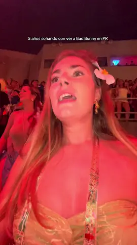 Cumpliendo un sueño #puertorico #badbunnypr #nomequieroirdeaqui #conciertobadbunny 