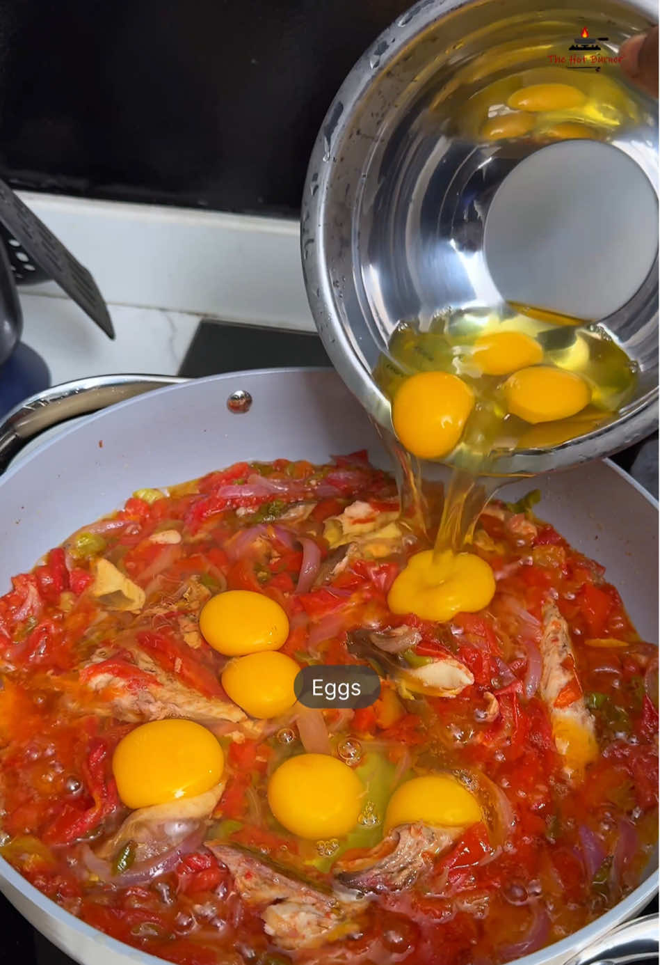 Hello dearies, you need to try this simple garden eggs stew for lunch and you’ll love it.  Ingredients you need are : Garden eggs Cooking oil Onions  Garlic  Habanero / Pepper  Tomatoes  Smoked mackerel  Eggs Canned sardines Shrimp seasoning  Veggies of choice #stew #ghanatiktok🇬🇭 #food #Foodie 