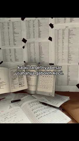 ✨ “Kalau targetmu besar, usahamu juga harus seimbang. Jangan takut lelah, takutlah kalau berhenti di tengah jalan. 💪📚” #inspirasi #prosessukses #studyvibes #fyp #katabijak