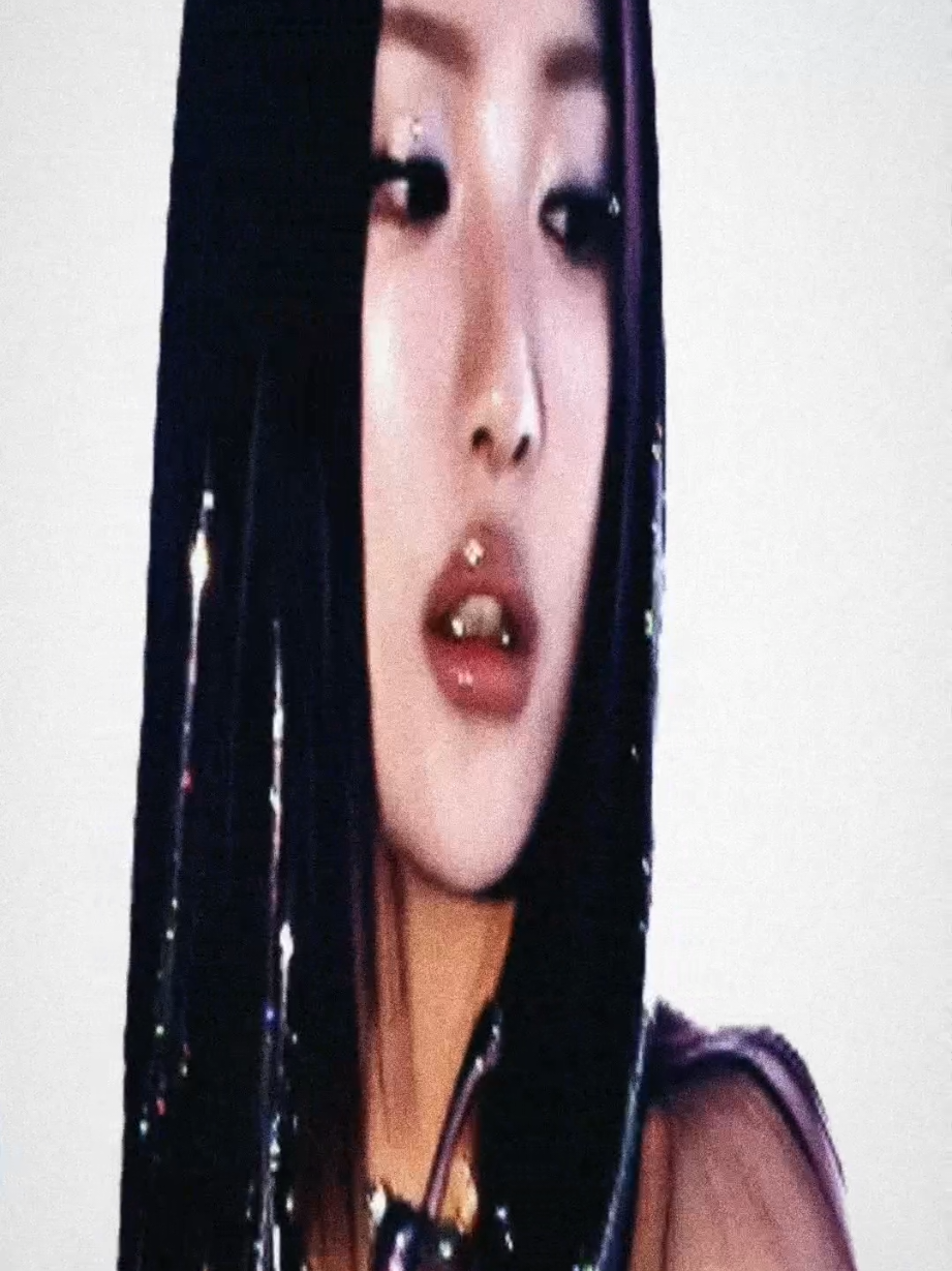 Ответ пользователю @dan1_charmer0 i love ningning sm 🥹 #ningning #tomie #aespa #fy #kpopfyp 