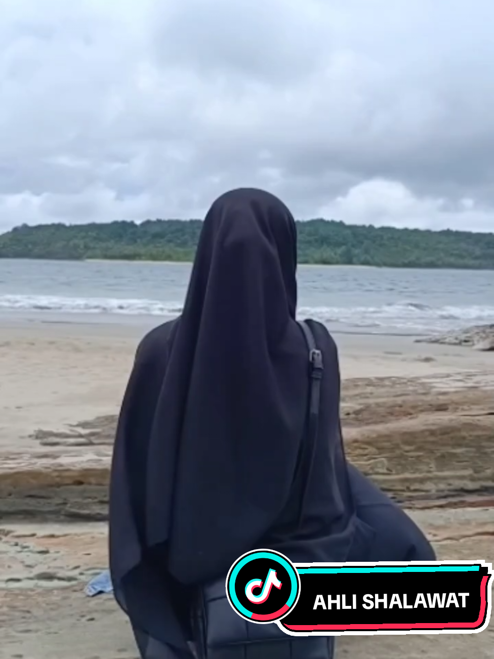 Ahli shalawat balasannya adalah syurga #ahlishalawat  #balasannya  #adalahdyurga #CapCut 