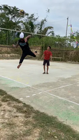 maaaaciii kepada @SAM PIITAK SOPIR SEEZ sudah mampir ke lapngan bola voli desa sugihann#bolonyeni#sampitak#sampitakvoli #voliasik #wonogiri24jam 