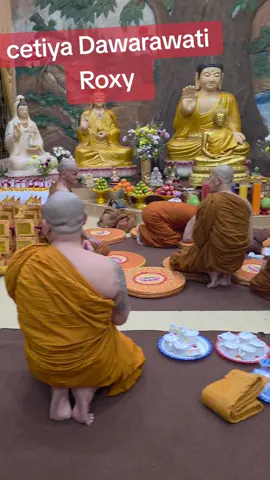 acara di Cetiya Dwarawati Roxy. #sadhu #buddha #namobuddhaya #pattidana 