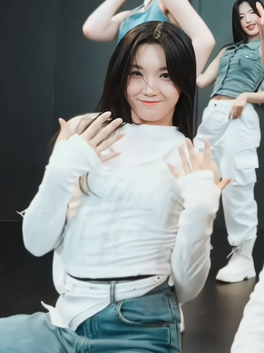 asik di goyang gini del 💃 @jkt48.delynn #delynnjkt48 #adelinewijaya #jkt48newera 