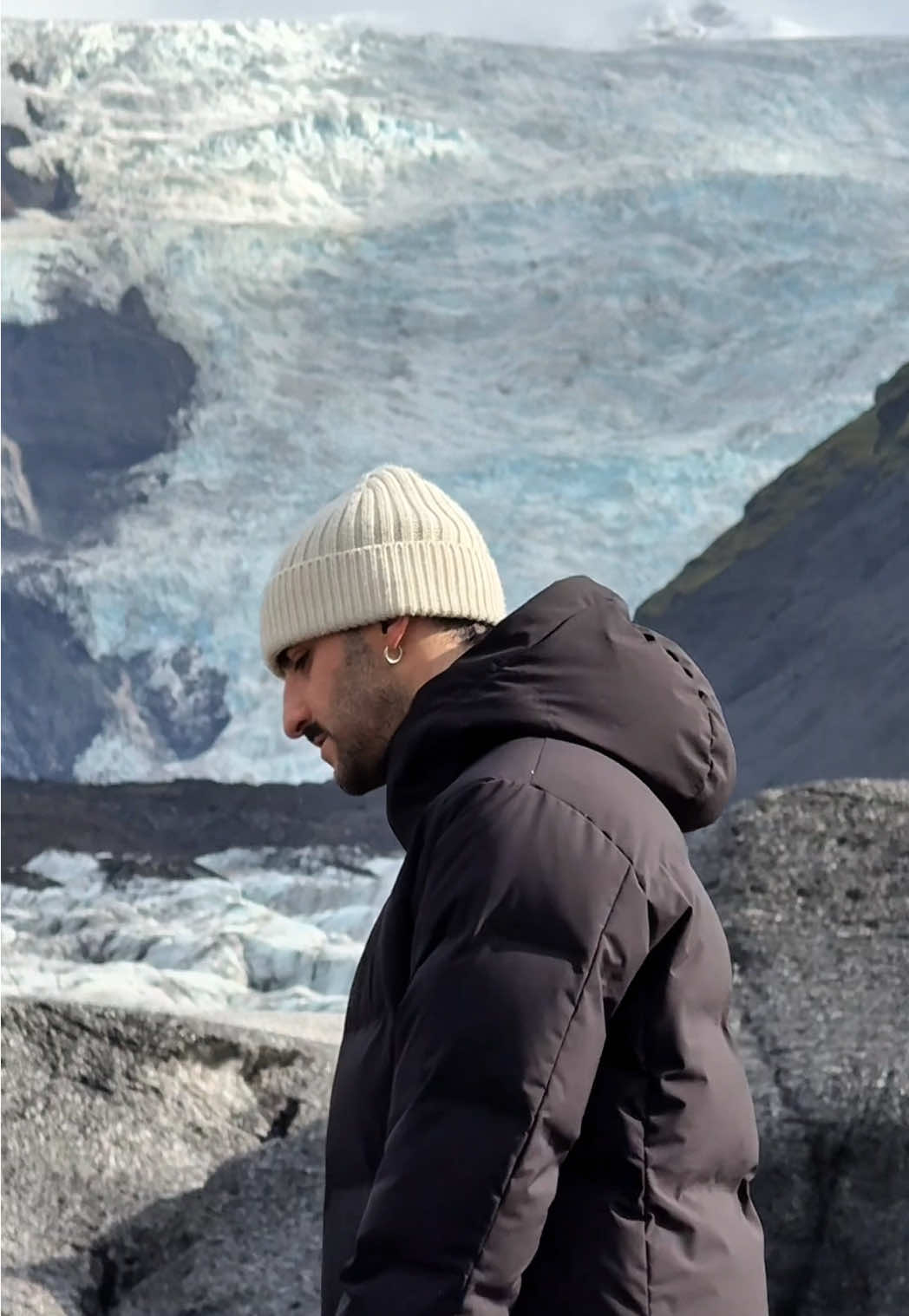 « Passe-Temps » toujours disponible sur les plateformes ! Le lien est dans ma bio 🥶❄️ #lildje #passetemps #rapfrançais #newmusic
