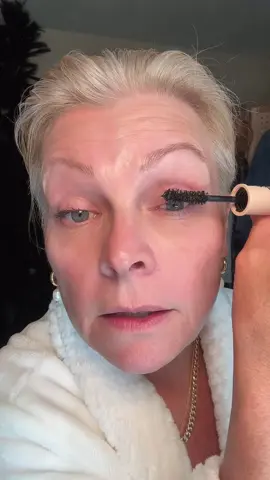 I tried a new mascara today, y'all! 🥰 #dibs #mascara #makeuptok #tiktokshopcreatorpicks #lashes @DIBSBEAUTY 