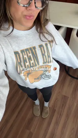 Happy first NFL Sunday 🏈🏈🏈#GOPACKGO #nfl #footballsunday 