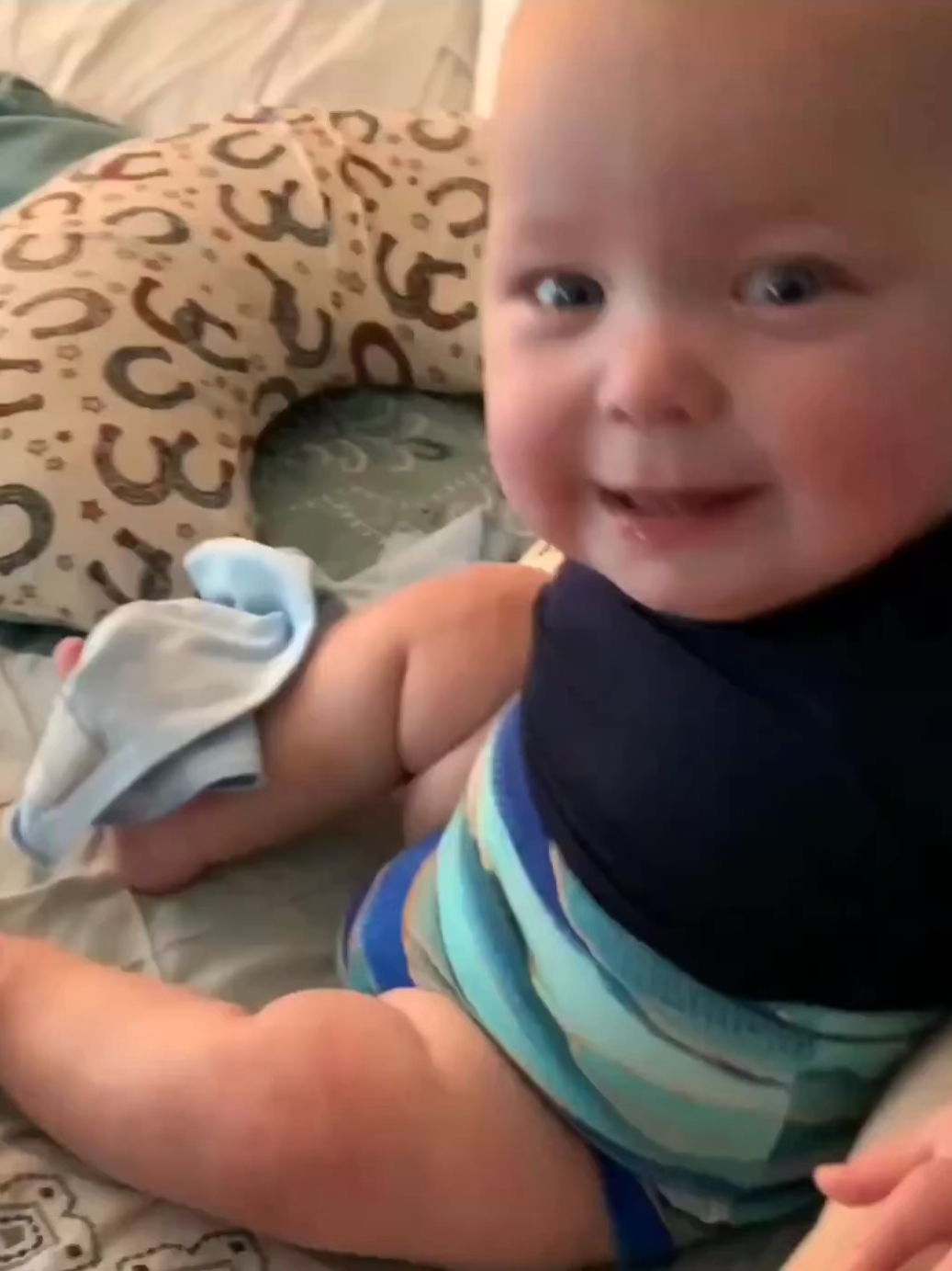 he is very cute laughing #kortepramin
