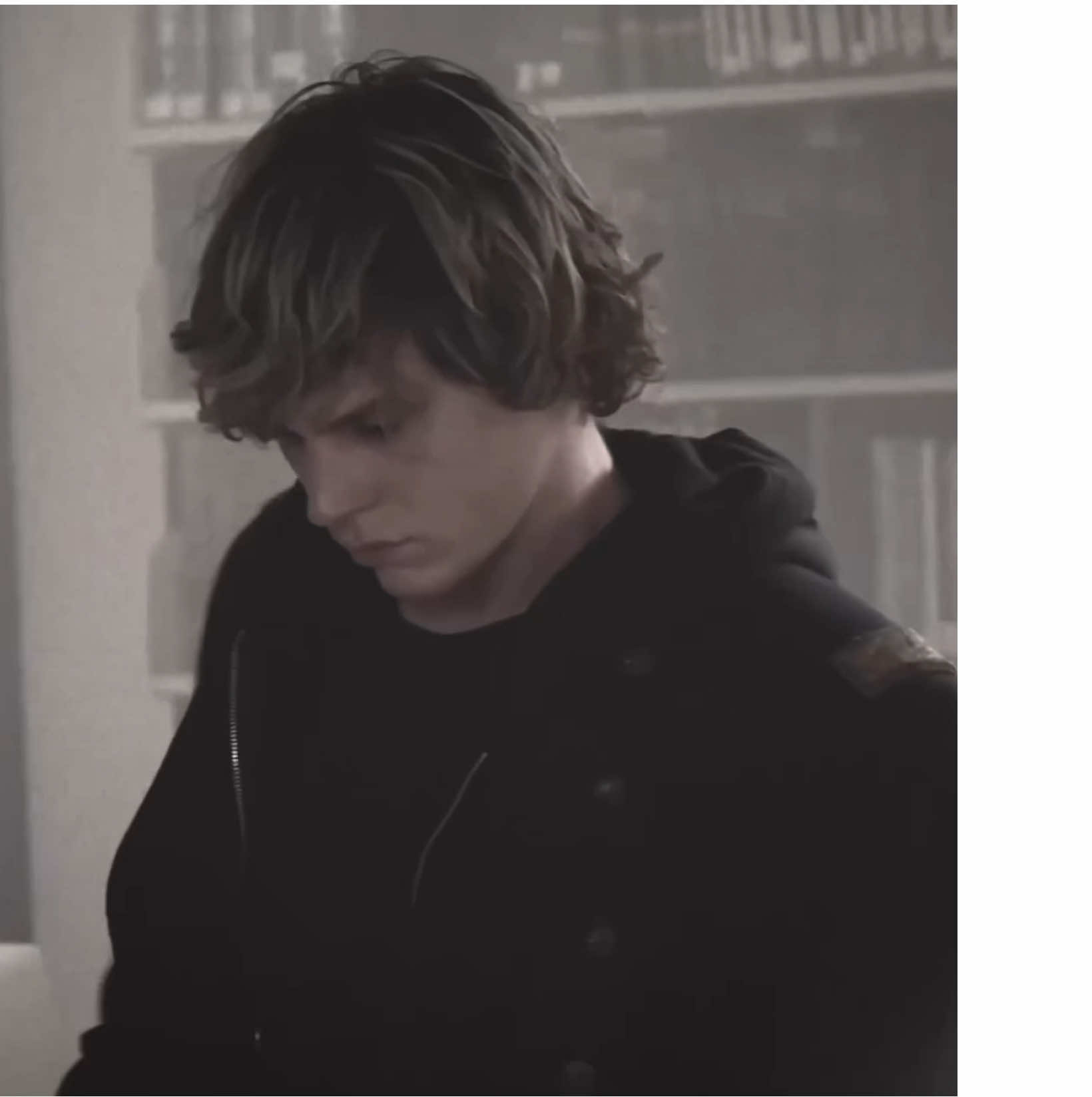 Evan bts of american horror story is my Roman empire 🙌 #EVANPETERS#tatelangdon#ahsmurderhouse#viral#blowup  