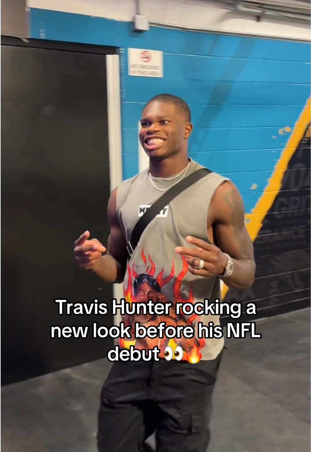 Travis Hunter is all smiles ahead of today’s game 😄🔥 (@NFL) #football #nfl #travishunter 