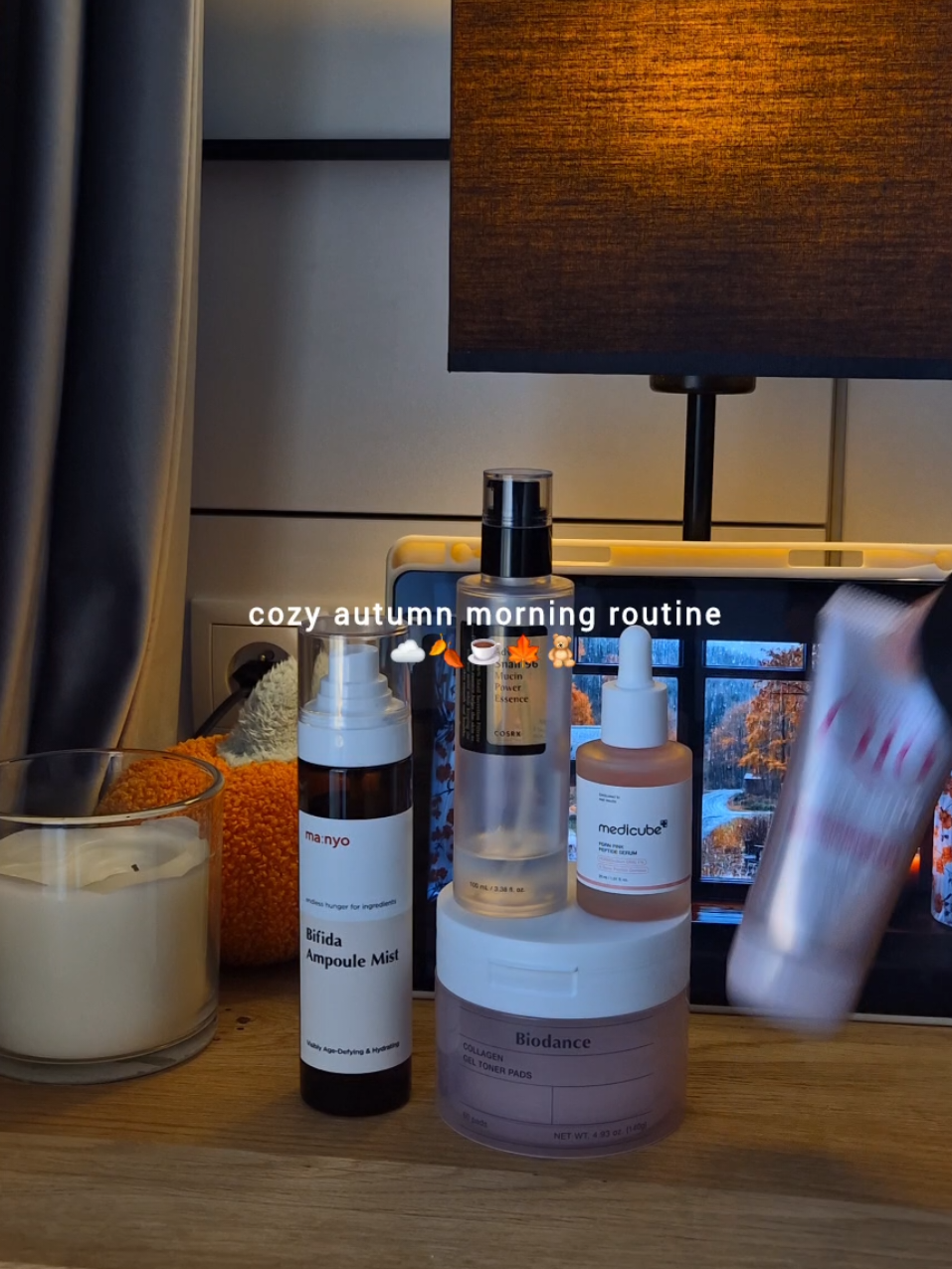 my fav part 🤎 cozy autumn morning routine ☁️🍂☕️🍁🧸   #morningroutine #autumn  #fallvibes #cozytok #cozyaesthetic 