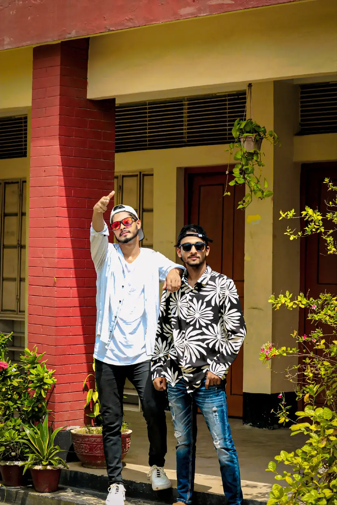 ইনশাআল্লাহ🖤♥️☺️ #outfit cowok berwarna