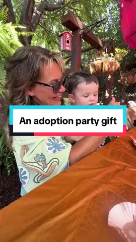 An adoption party with a thank you gift❤️ #monicakelsey #safehavenbabyboxes #babyboxladyofamerica #thekelseys #adoption 