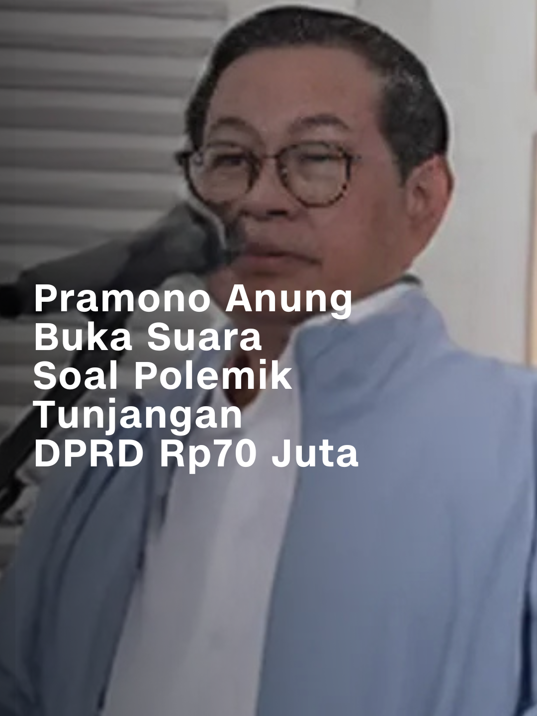 Gubernur Jakarta Pramono Anung merespons polemik tunjangan perumahan DPRD DKI sebesar Rp70 juta per bulan yang sempat didemo warga karena dinilai terlalu tinggi. Pramono mengaku sudah berkomunikasi dengan DPRD DKI, namun masih menunggu keputusan lebih lanjut. #cnnindonesia #cnnindonesiacom #PramonoAnung