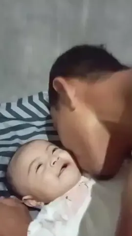 😄😂👶 @alfi.munira96 @tyaaaa.1114 @𝙆𝙀𝙋𝘼𝙇𝘼 𝙎𝙐𝙆𝙐  #baby #bayilucu #babylove #cutebaby #fyppppppppppppppppppppppp 