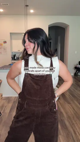 I’m wearing a medium!  #womensclothing #fallfashion #overalls #corduroy 