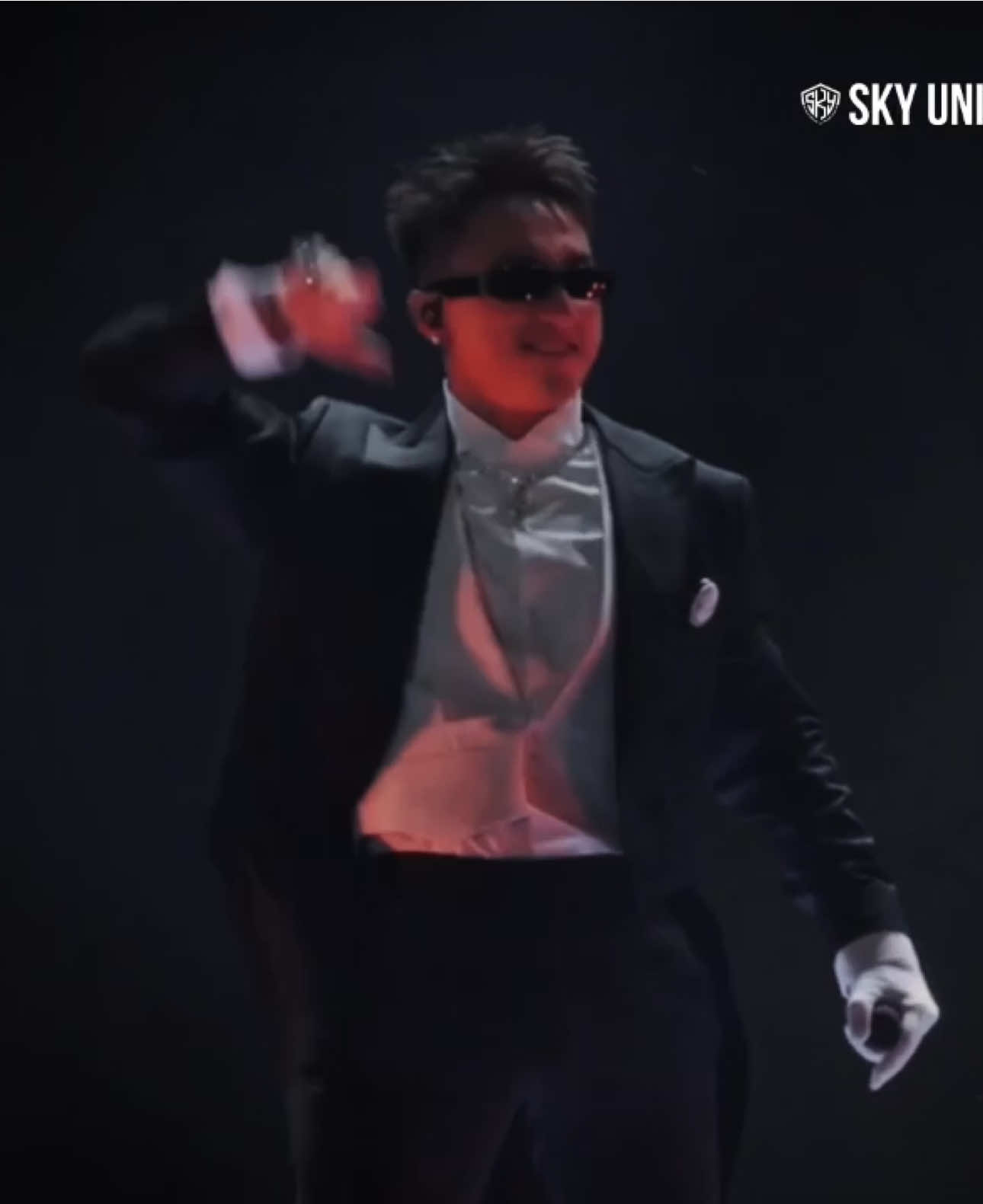 Nói thế thôi chứ! Flop quá thì cứ ghi tên anh vào! 😎  #SonTungMTP #SkyUnion 