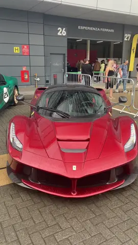 rosso dubai laferrari #fyp #viral #ferrari #laferrari #v12 edited by @ethan 
