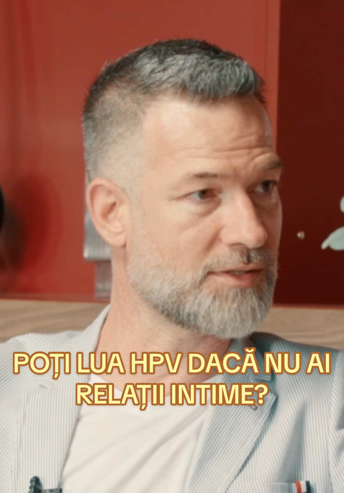 Dacă nu am avut încă nicio experiență intimă, înseamnă că nu pot lua HPV?” Dr. Dominic Iliescu explică ce trebuie să știi despre acest virus – răspunsul complet e în podcast, link în bio. #hpv #drdominiciliescu #educatiesanatate #miturimedicale #podcastromania 