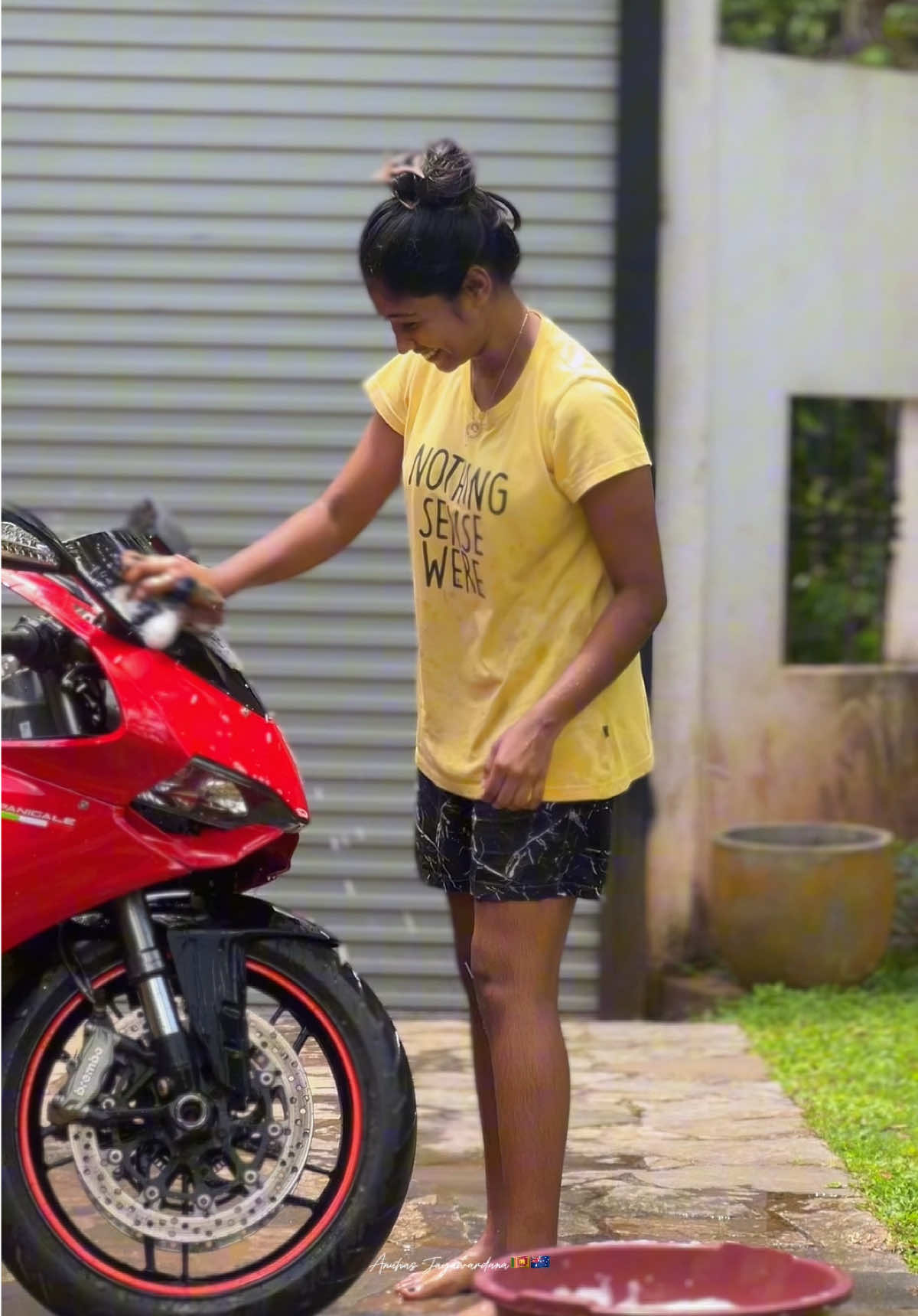 අපේ අම්මගෙ ලේලිව හෝදන නාන්නෙ නැති අපෙ නංගි 😹💔 #anuja_anuhas #ducati #panigale899 #biker #highcapacitysrilanka🇱🇰 #kalutara #fyp #foryou #bike #panigale #sis #lov #trending 