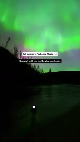 Autumn auroras in Fairbanks 🌌💚