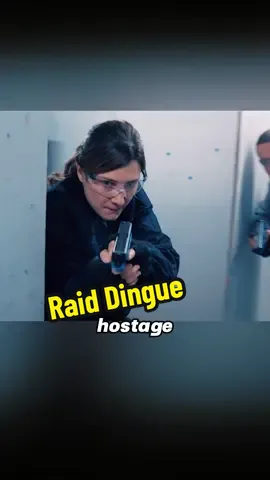 The woman is skilled at shooting, and all her bullets hit the same spot.#movie #drama 