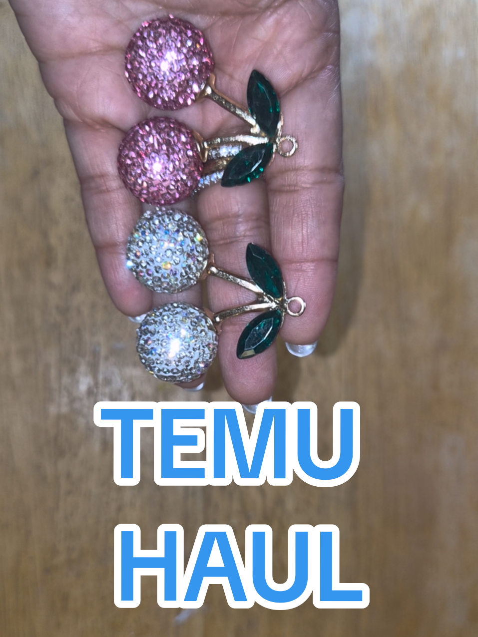 Check out my @Temu Haul. I got so many cute items! 😍 #junkcase #temu #temufinds #temuhaul #junkcharms 
